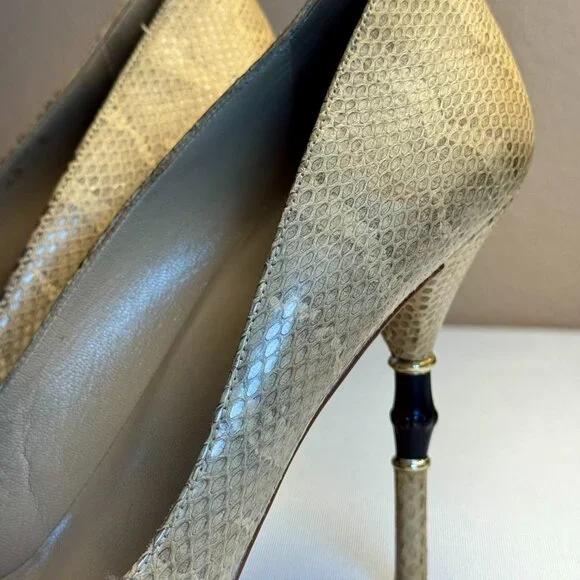 Gucci Python Bamboo Heel Pumps Tan Pointed Toe Vintage Size 40C Made Italy 90s